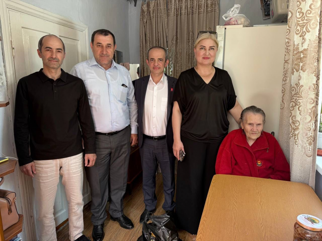 Представители Кизилюртовской АШ посетили участников ВОВ и СВО 2 86702369 0989 42eb bdce c27475b780ac