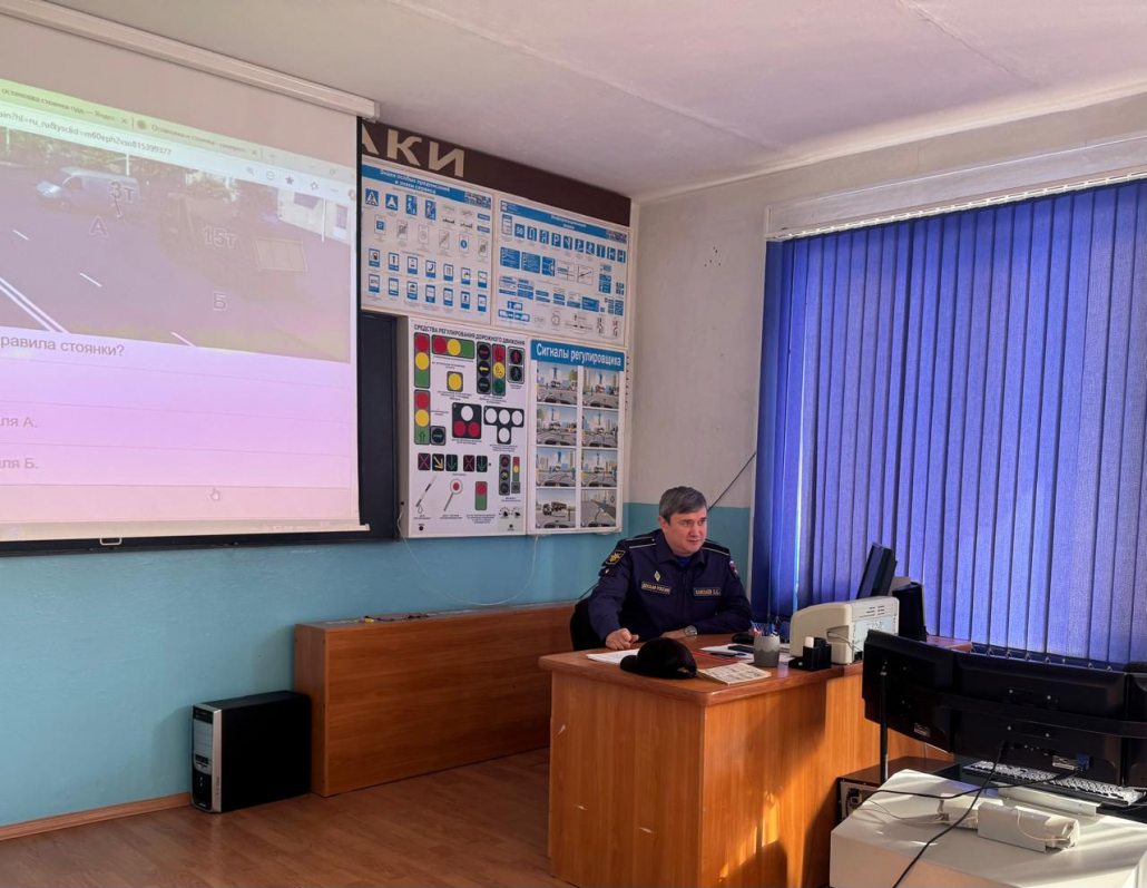 В Хасавюртовской АШ прошел Урок мужества 3 img 20250314 wa0001