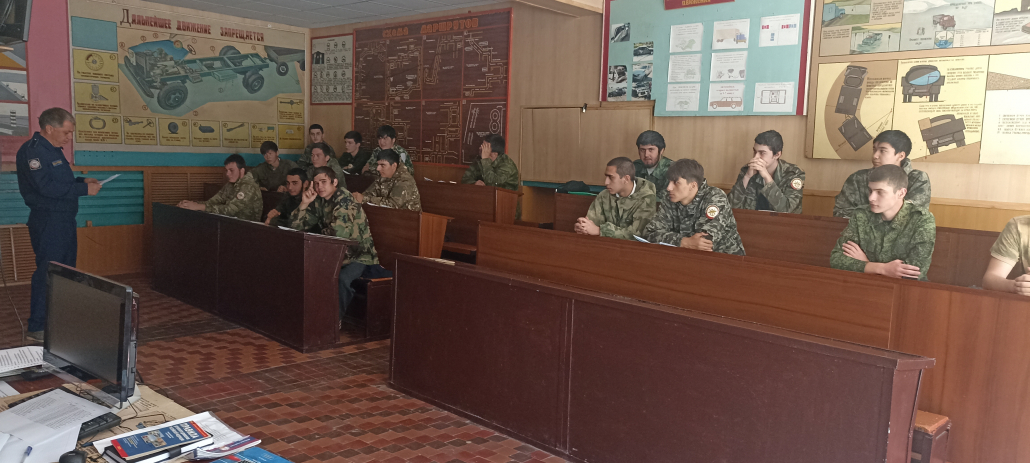 Информационный час в Кизлярской АШ 2 img 20250611 085809
