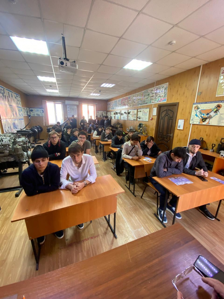 Урок информирования в Кизилюртовской автошколе 3 fb2628f2 6bf5 4aa1 8585 0a1ae2519136