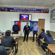 В Дербентской автошколе прошло мероприятие по пропаганде основ безопасности и правил дорожного движения 1 foto4