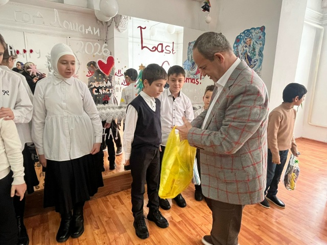 Благотворительная акция от начальника Кизилюртовской автошколы 3