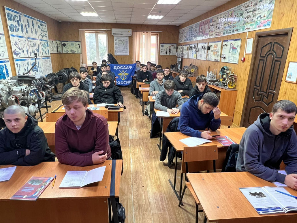 Информирование в Кизилюртовской автошколе. 2 93072229 978d 49bf aedb 967dccb5f8f8