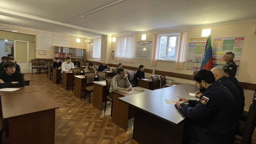 Военно-патриотический диктант – 2025 в Махачкалинской ОТШ ДОСААФ России 2 image 02 12 25 10 43 3