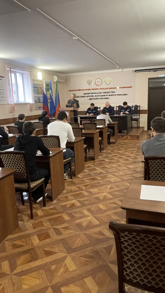 Военно-патриотический диктант – 2025 в Махачкалинской ОТШ ДОСААФ России 3 image 02 12 25 10 43