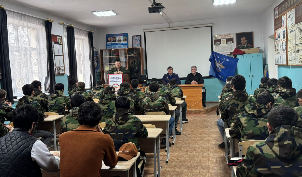 День Героев Отечества, в Хасавюртовской автошколе 3 img 20251209 wa0018