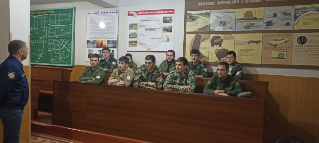 День Защитника Отечества в Кизлярской автошколе 2 img 20241209 095230