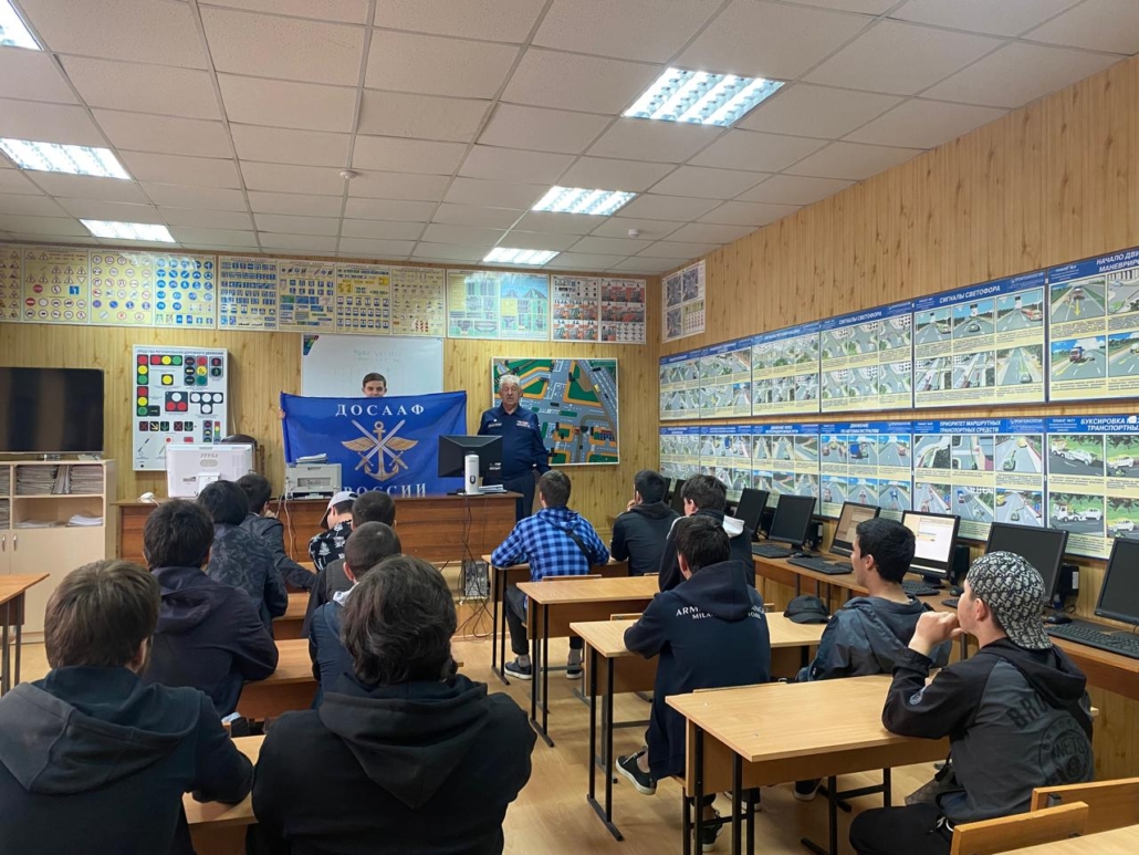 Рассказ – беседа «День войск национальной гвардии» в Кизилюртовской автошколе. 2 5913cec2 38aa 4571 94cc fc6e95692ae1