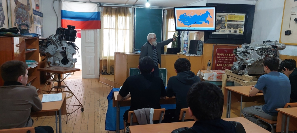 Урок информирования провели в Буйнакской автошколе. 3 20260406 140931