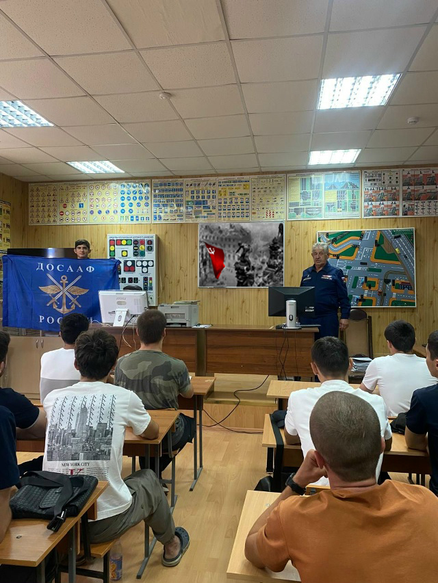 Рассказ-диалог на тему «Битва за Берлин» в Кизилюртовской АШ. 2 bdcuja0izkof6sn3ujwby13skeqboacdjayj jcwrp6kdg8q1egzou9luqdwny7rorqsztt4kn4z ihmbfgslurj