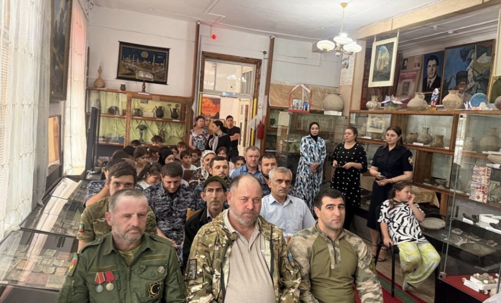 Хасавюртовская автошкола приняла участие в мероприятии «День памяти и скорби» 2 img 1406
